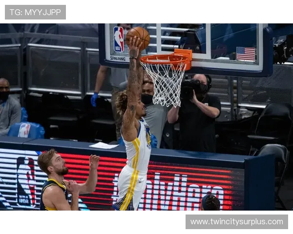 杜伦轰下31分15板引领活塞力克步行者全场统治攻防耀眼